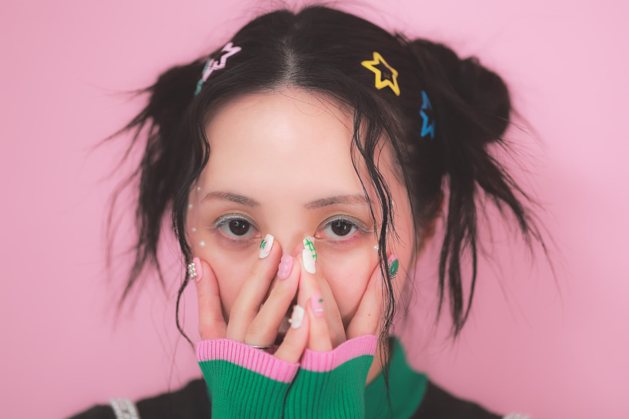 Photos-Pink-Background